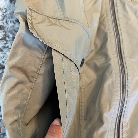 S Cole Haan Tan Packable Parka Rain Jacket Small Hooded Khaki Tan Brown Classic - Picture 12 of 16